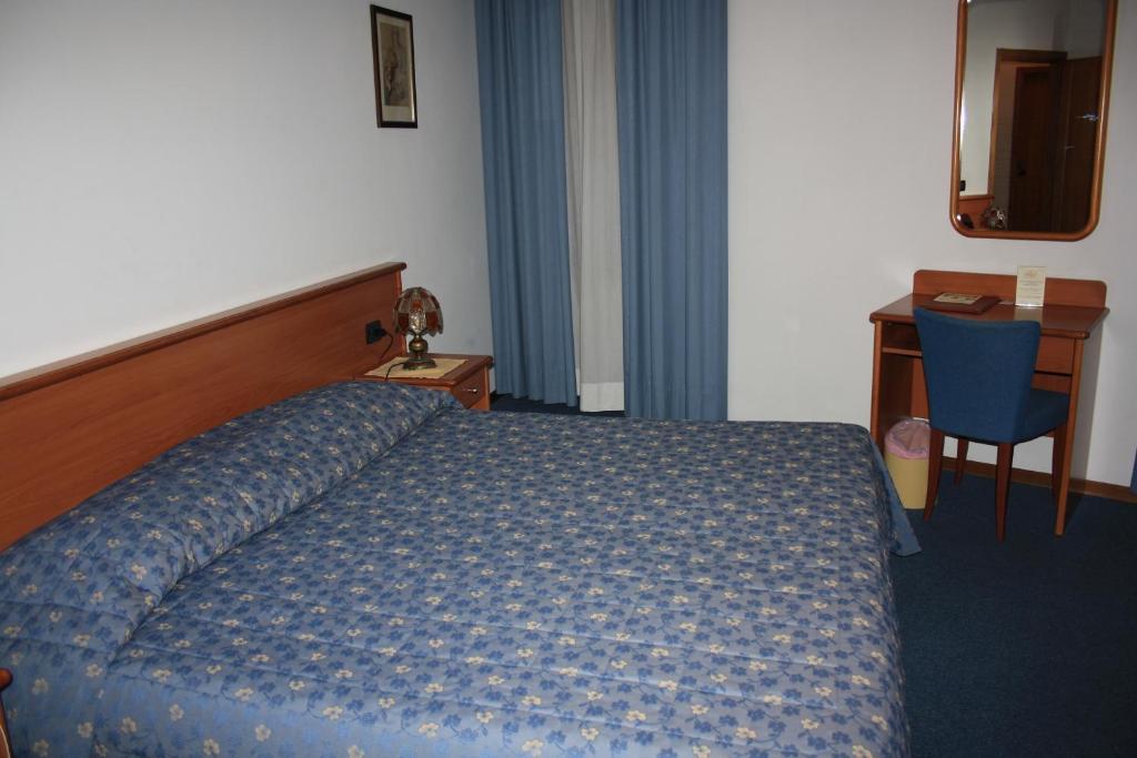 Hotel Baccio Da Montelupo Montelupo Fiorentino Zimmer foto